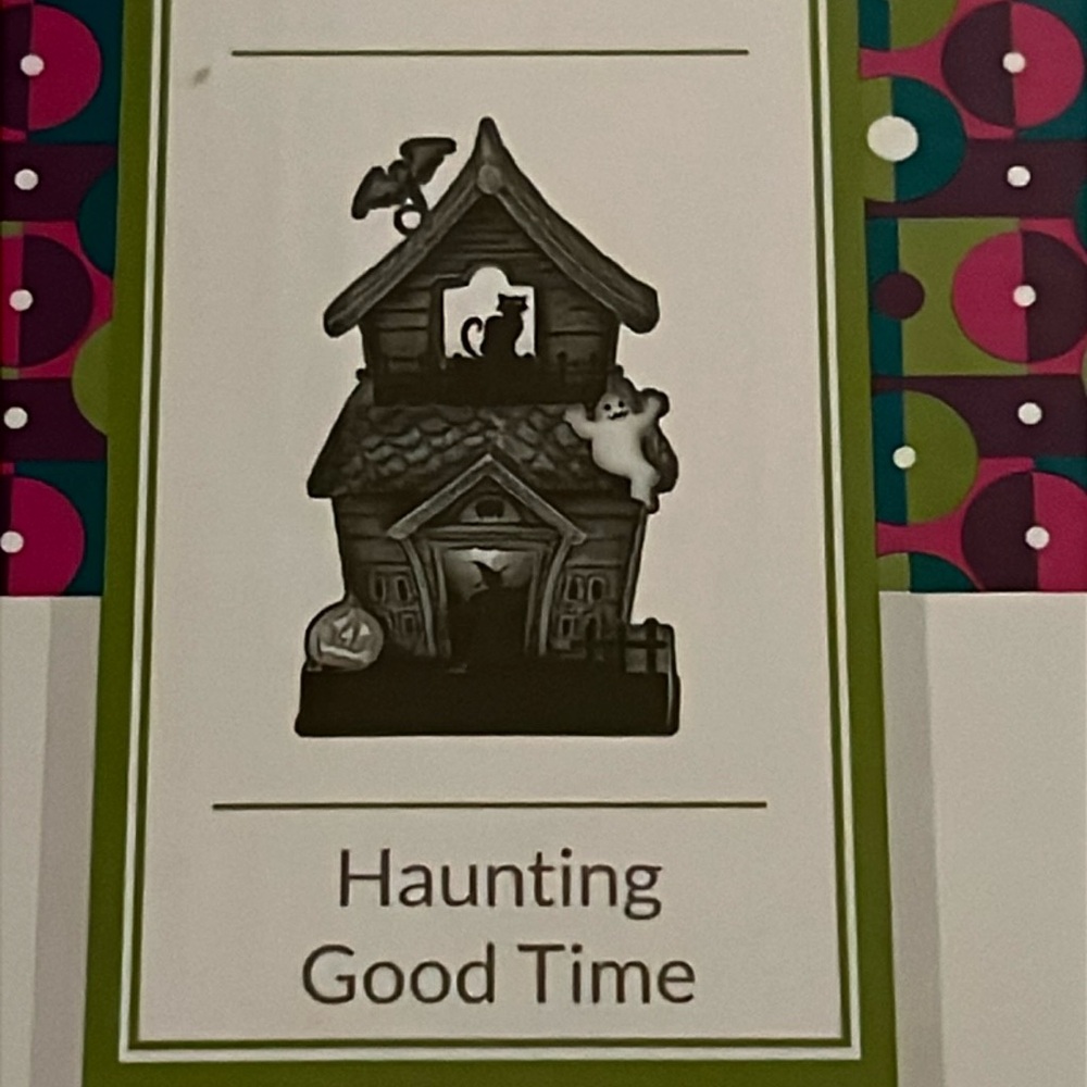 Scentsy Haunting Good Time Warmer